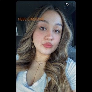 Meet your Posher, Abby